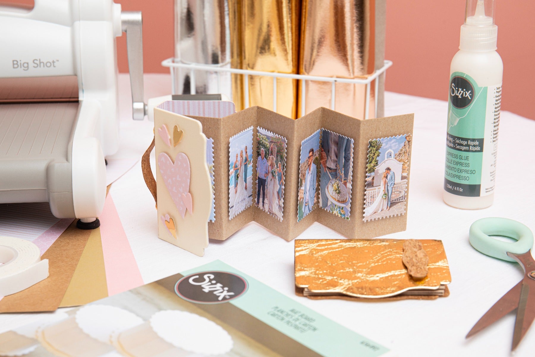 sizzix-scoreboards-mini-book-stanzform-eileen-hull-journal image 3