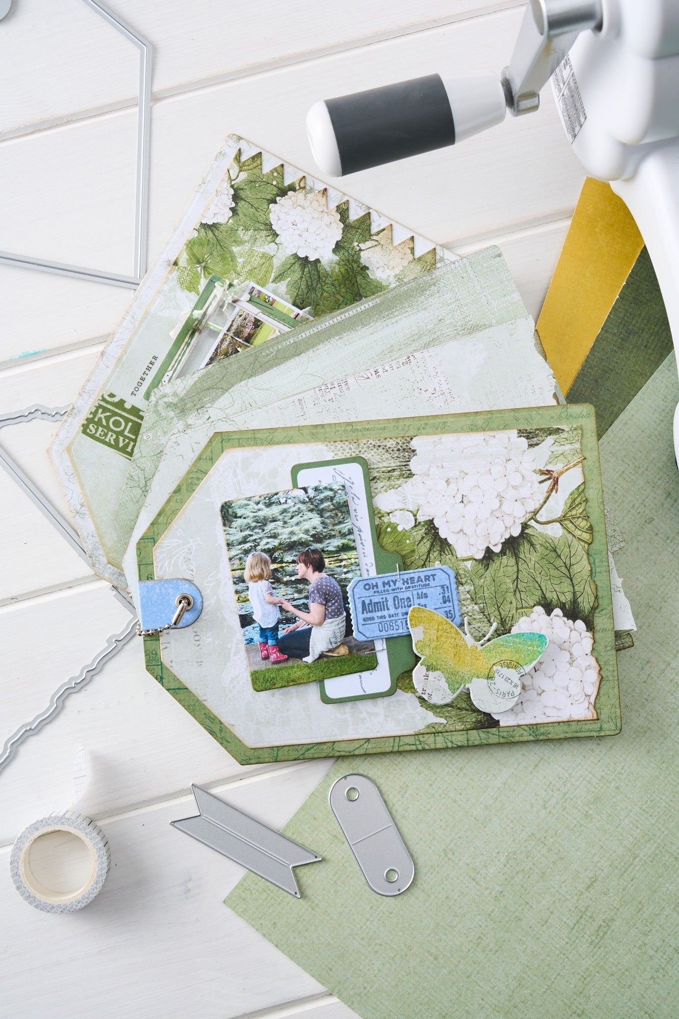 sizzix-thinlits-snap-and-swap-large-tags-stanzset-17tlg image 5