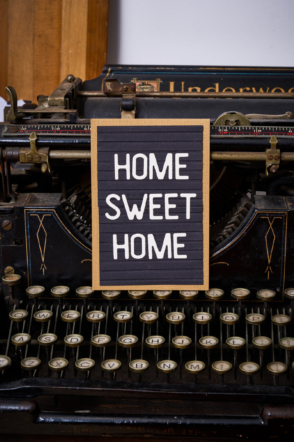 sizzix-thinlits-vault-letterboard-pr-gefolder-stanzen-35tlg image 7