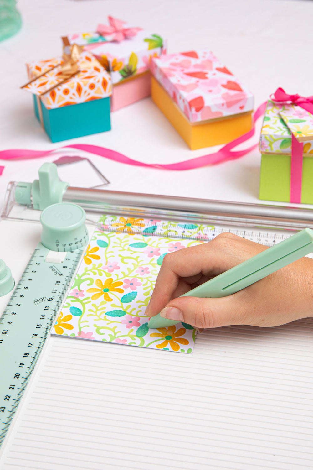sizzix-layered-stencils-lacey-a6-schablonen-4er-floral image 2