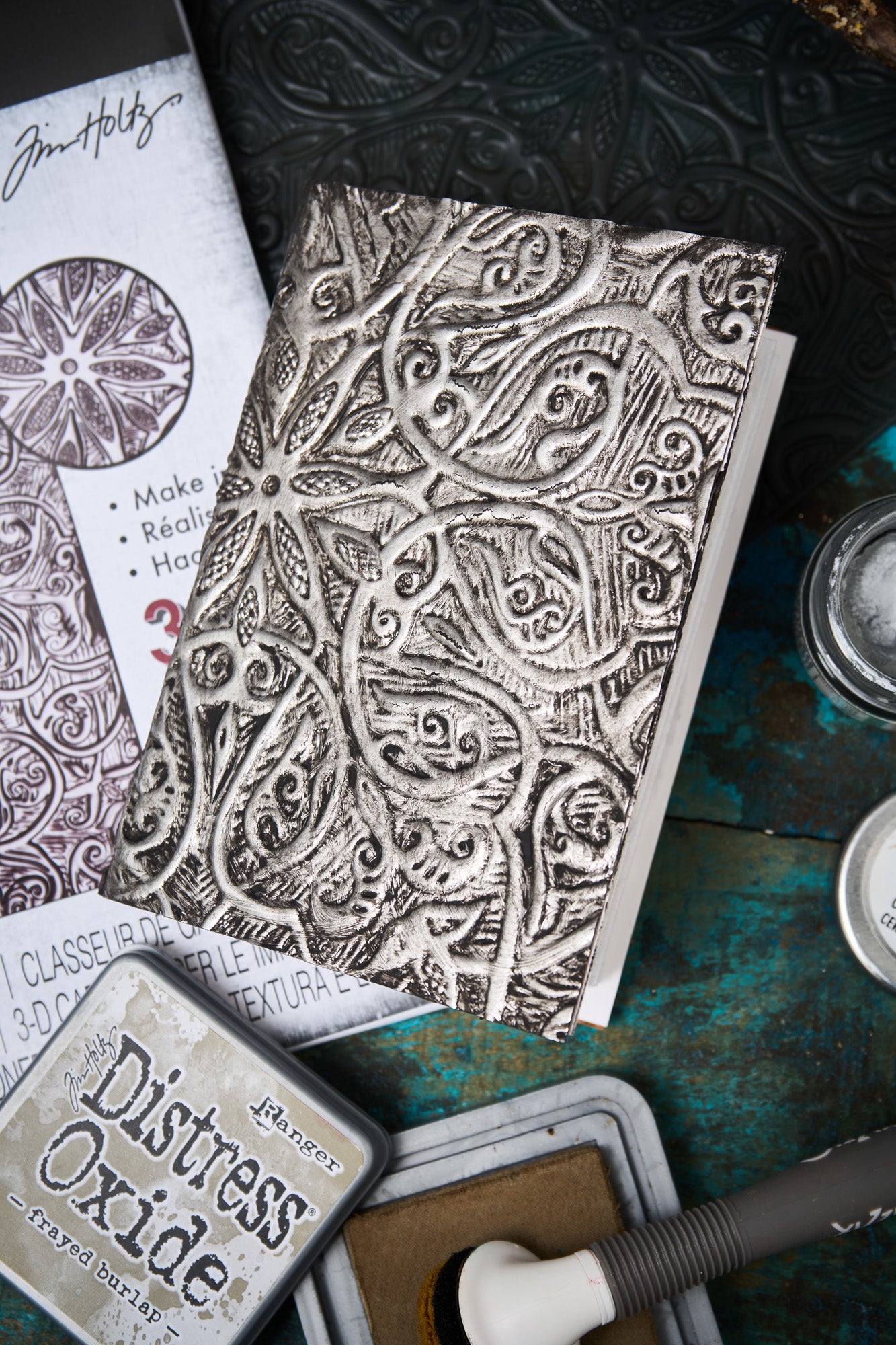 sizzix-3-d-texture-fades-pr-gefolder-engraved-a5-tim-holtz image 3