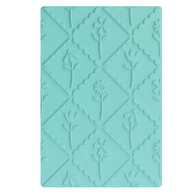 sizzix-embossing-folder-scallop-framed-florals-catherine-pooler image 1