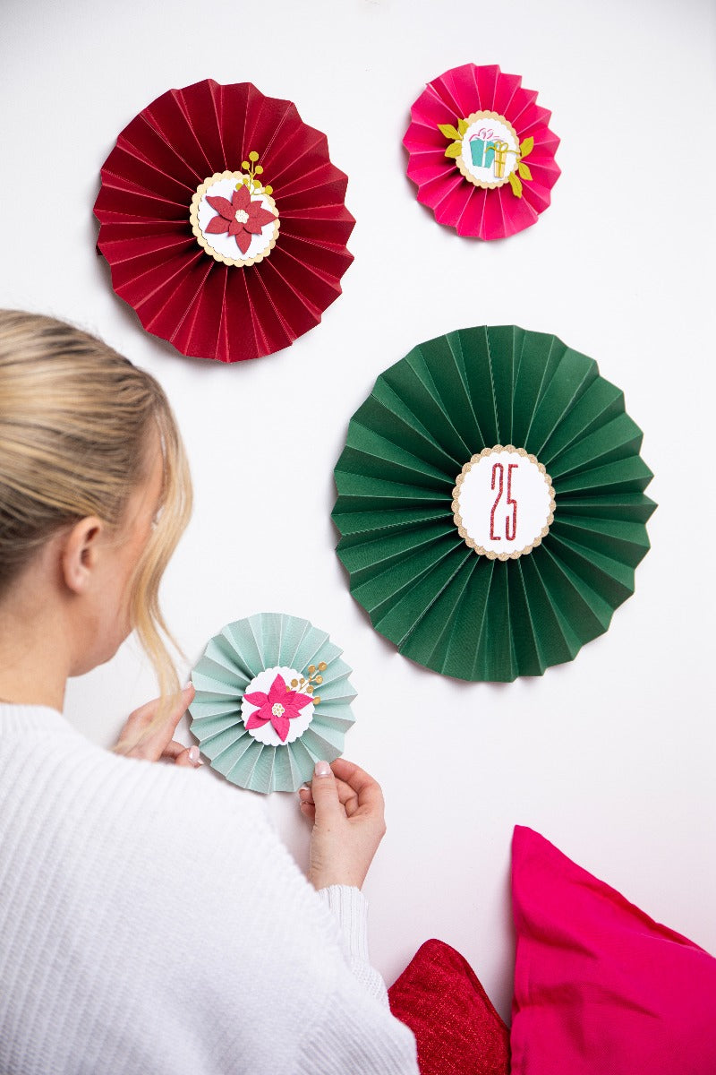 sizzix-thinlits-festive-foliage-stanzschablonen-14tlg-weihnachten image 3