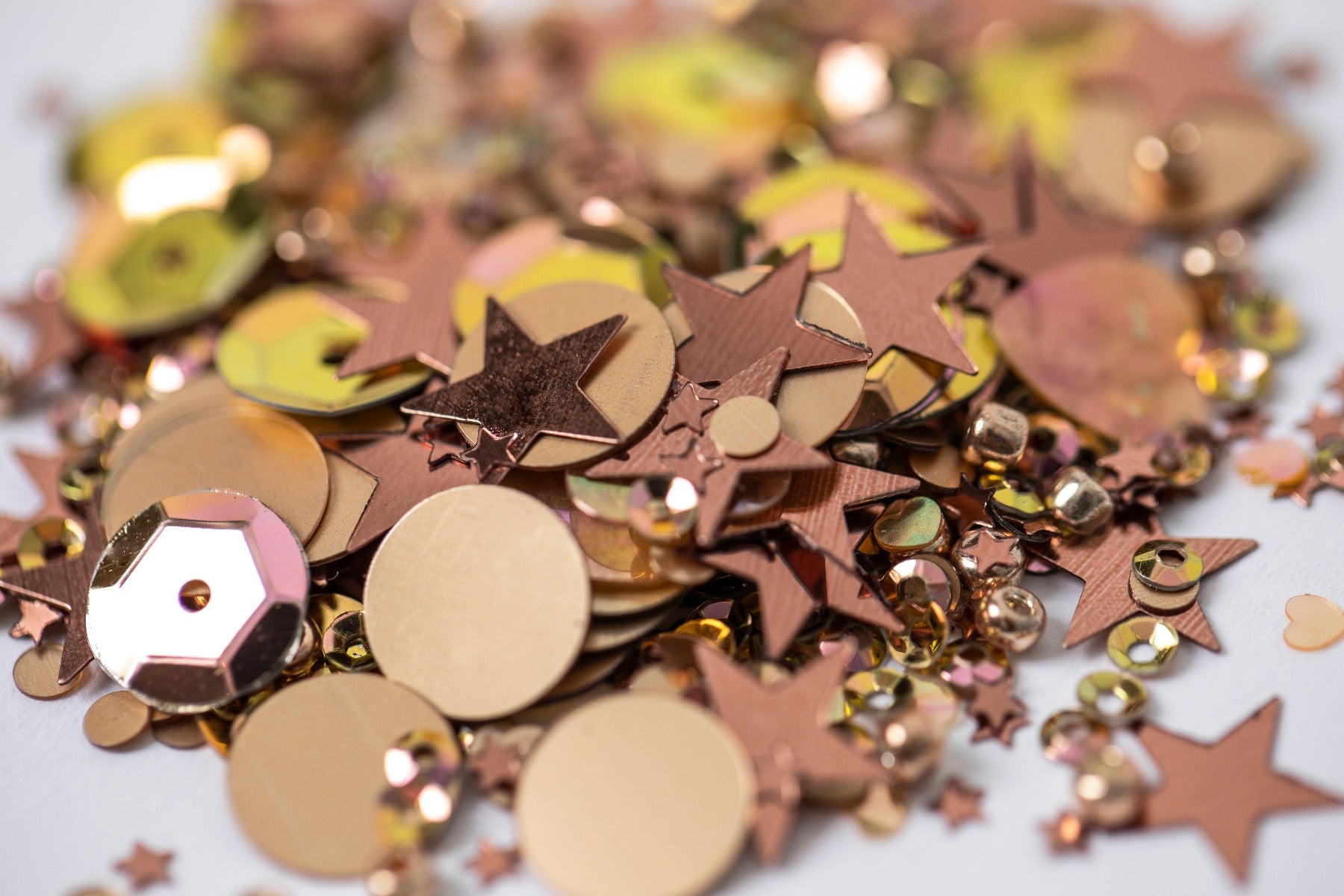 sizzix-effectz-pailletten-perlen-rose-gold-5-dosen-shaker image 2