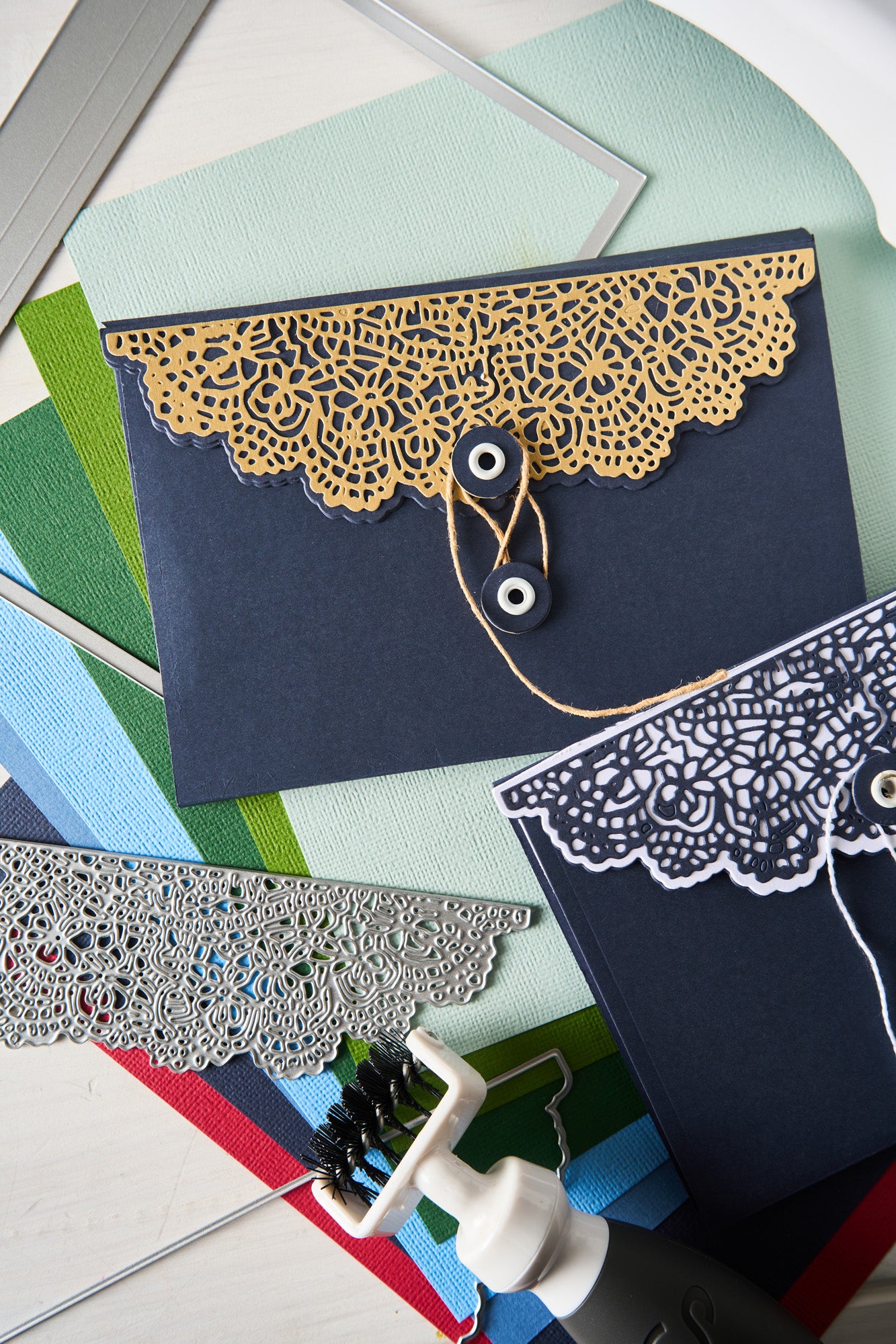 sizzix-thinlits-stanzschablonen-laced-folio-49-and-market-10tlg image 4