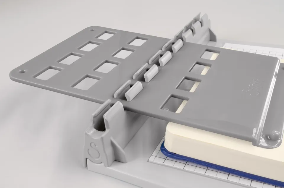 sizzix-studio-hinge-adapter-zubeh-r-f-r-registration-press image 1