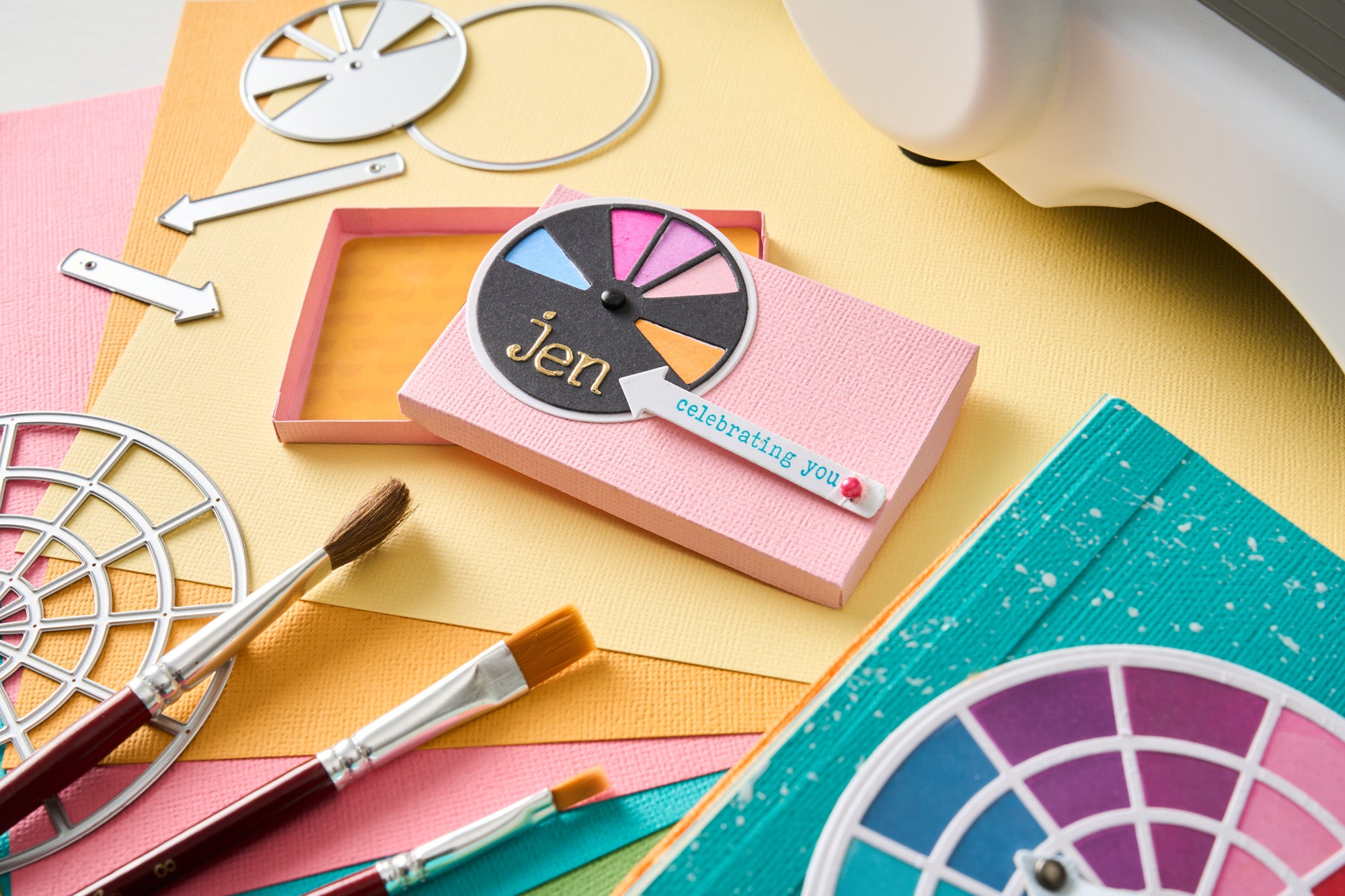 sizzix-layered-stencils-color-wheel-a5-schablonen-3er-rund image 7