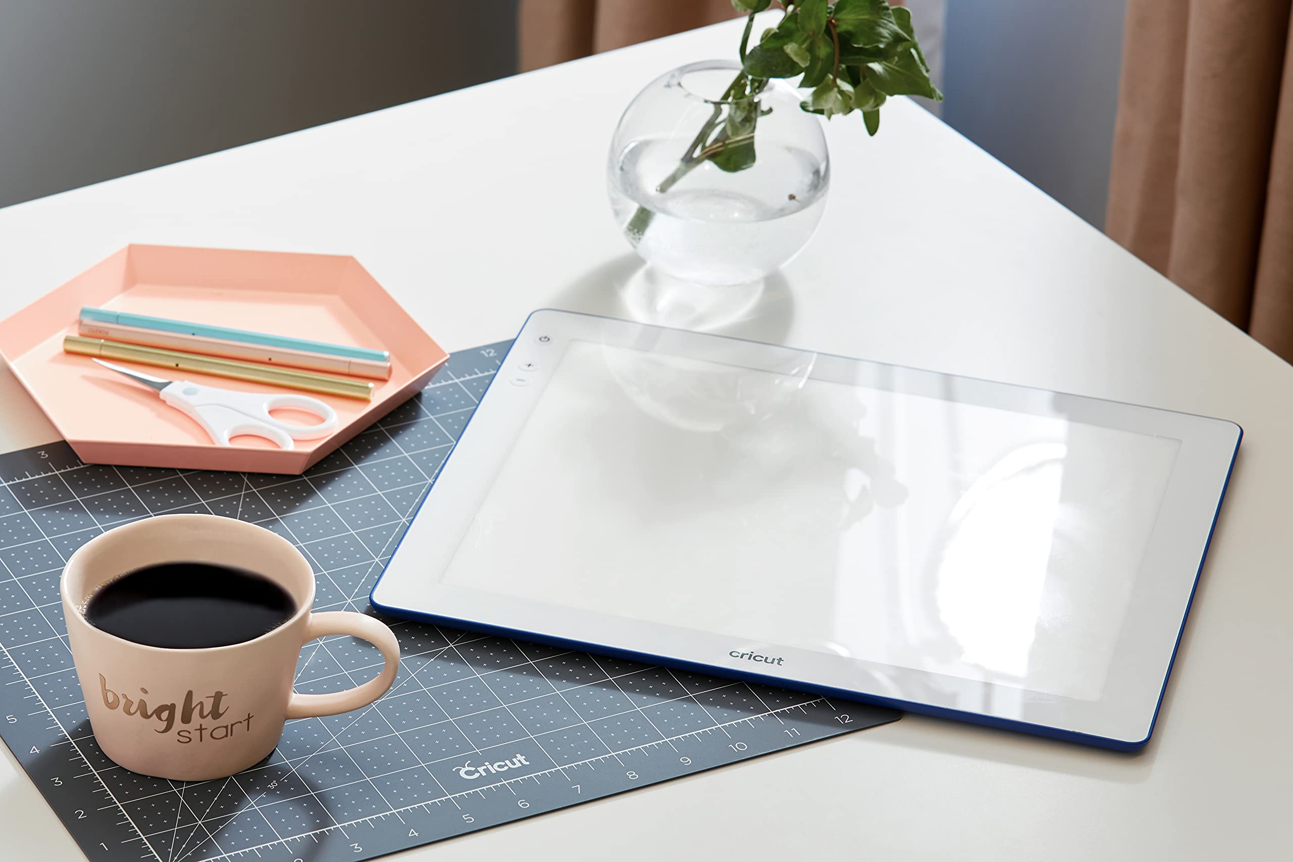 cricut-brightpad-go-led-lichtbox-indigo-4200-lux-kabellos image 4