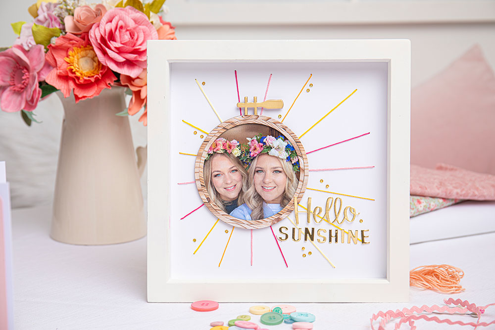 sizzix-bigz-embroidery-hoop-stanzform-eileen-hull-stickrahmen image 3