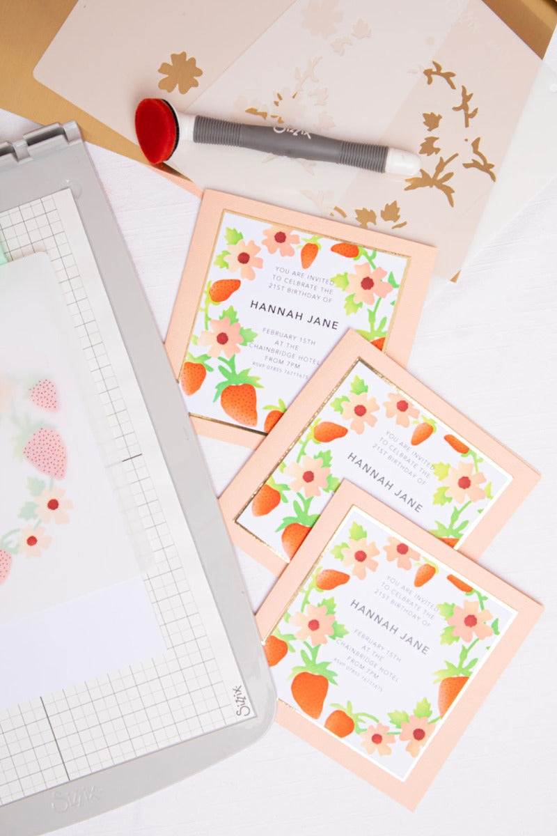 sizzix-layered-stencils-strawberry-wreath-schablone-4-tlg image 6