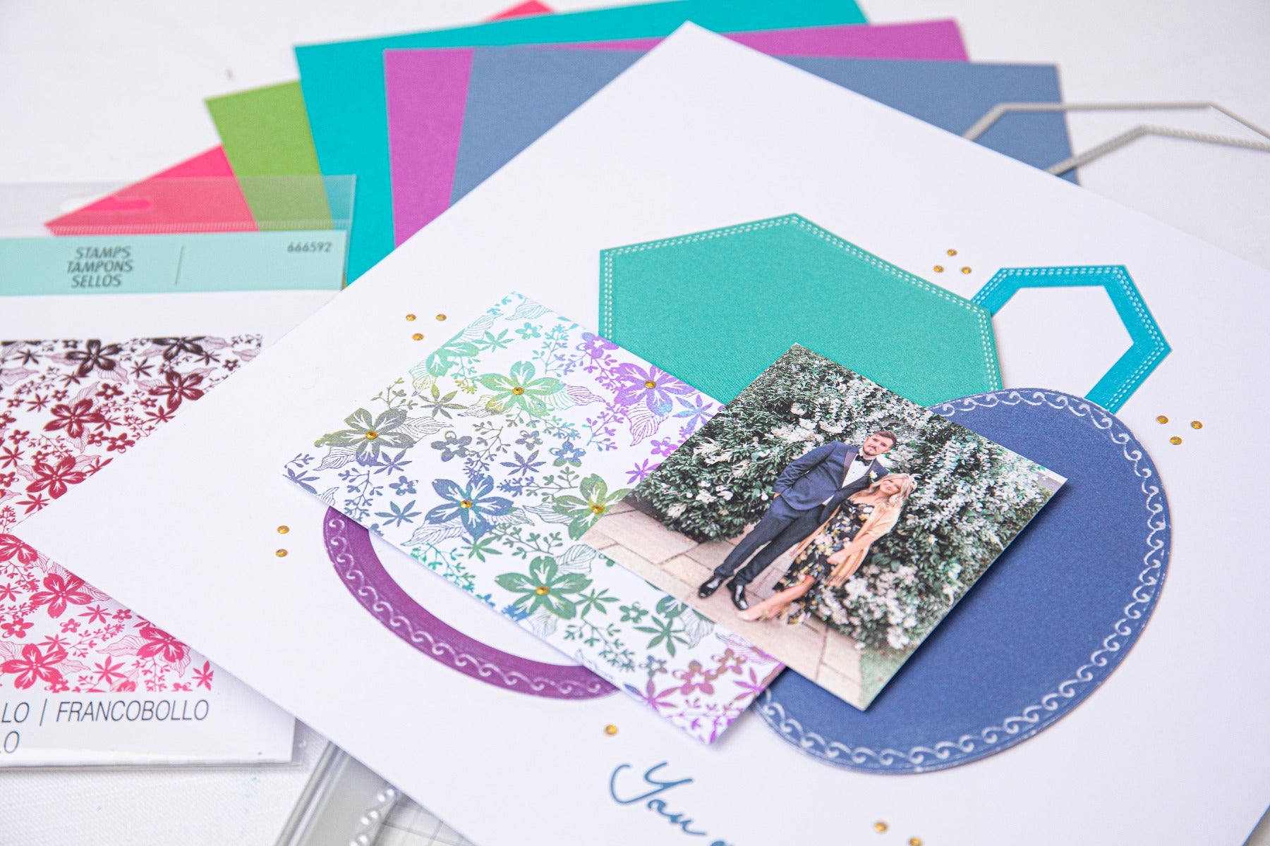 sizzix-clear-stamps-cosmopolitan-petals-blumen-stempel-floral image 3