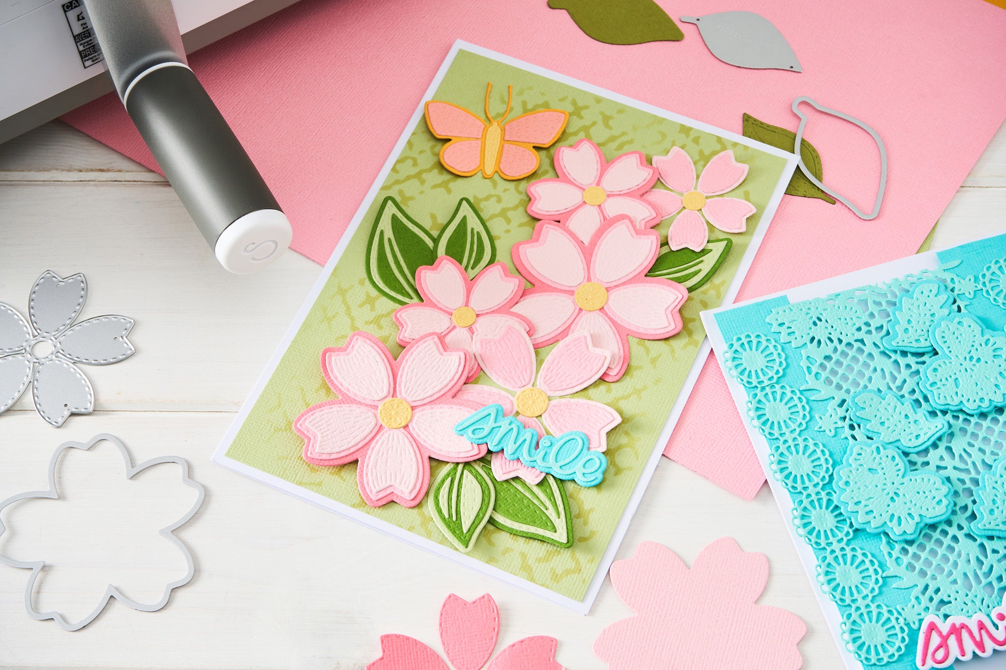 sizzix-a5-schablonen-stitched-florals-4er-vicki-boutin-blumen image 3